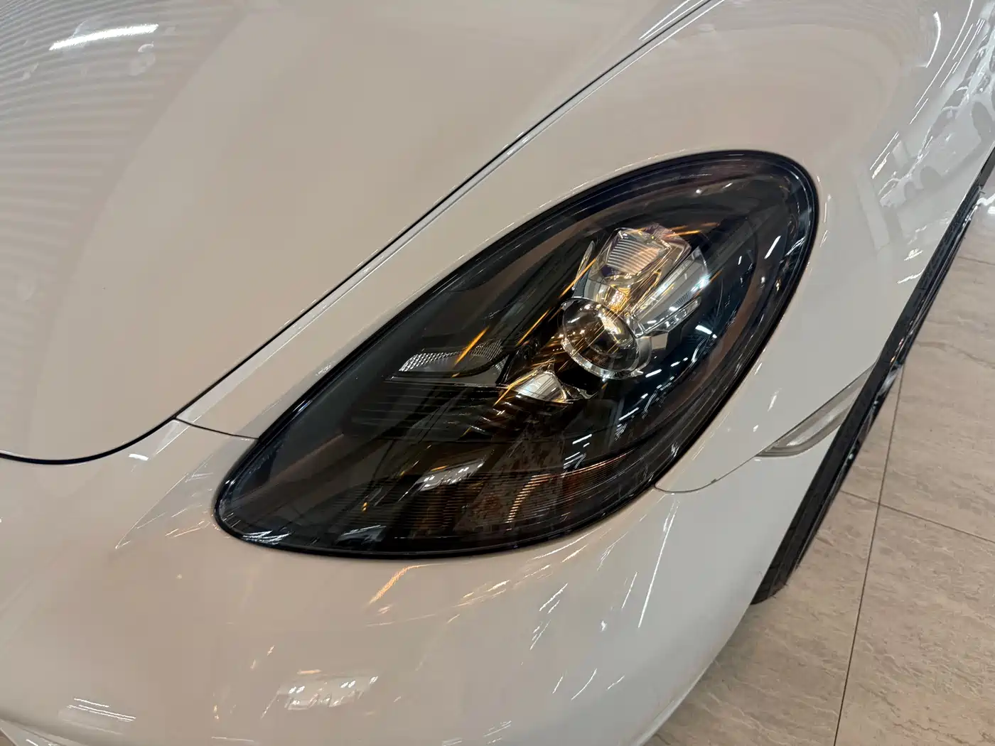 Porsche 718 2018 Boxster 2.0T фото 3