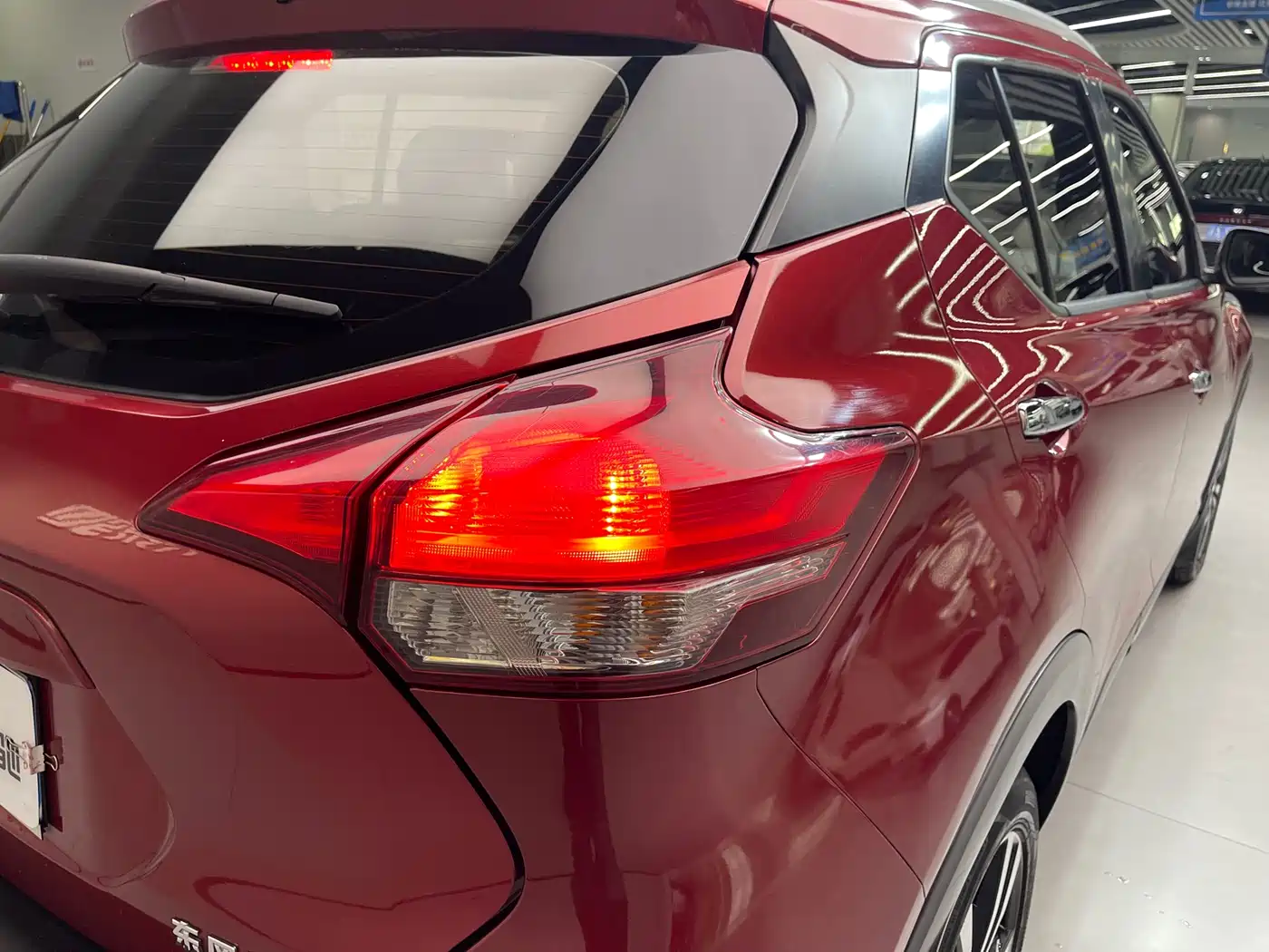 Nissan Kicks 2018 2019 1.5L CVT Smart Connect Luxury Edition