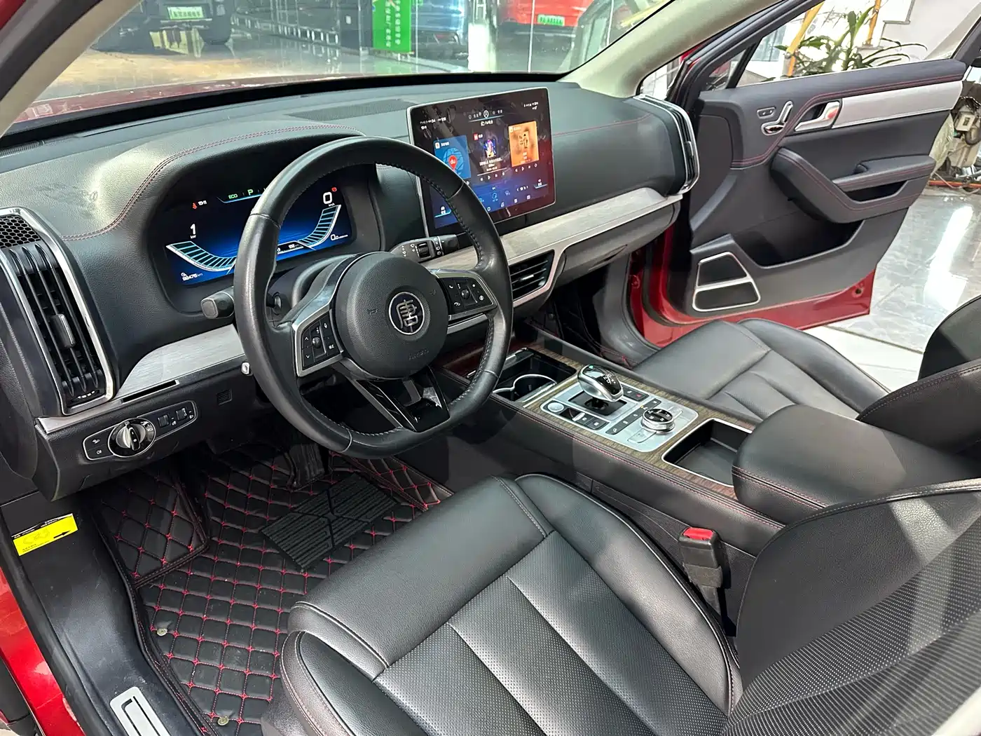 BYD Tang New Energy 2018 DM 2.0T AWD Smart Connection Enjoy Edition 7-Seater China V фото 13