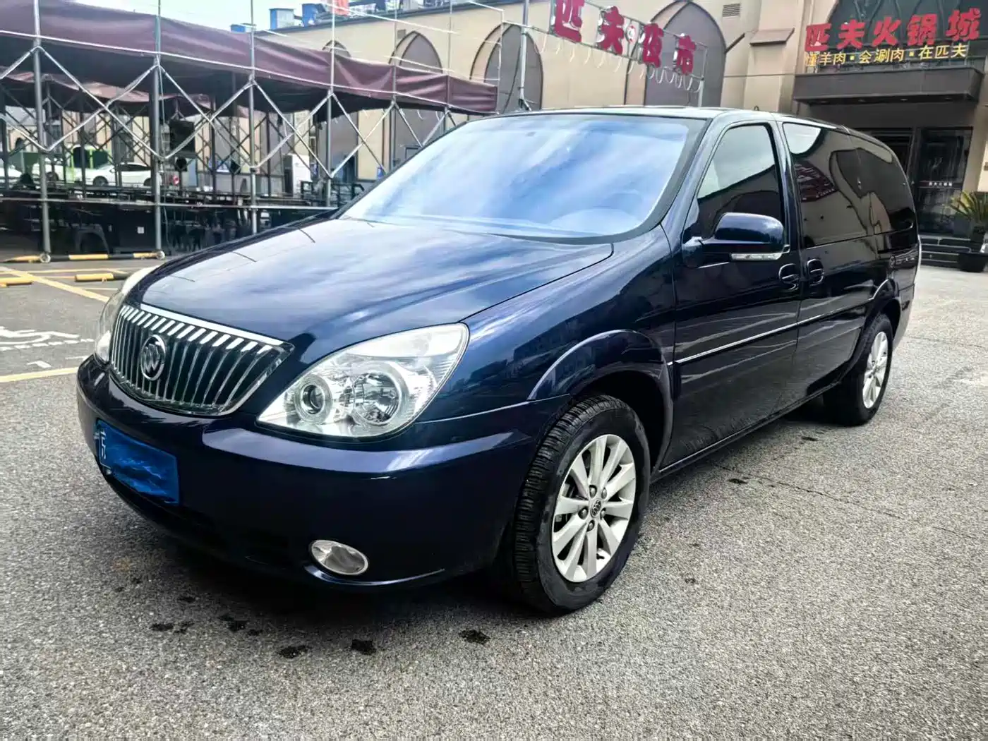 Buick GL8 2011 2.4L CT Comfort Edition