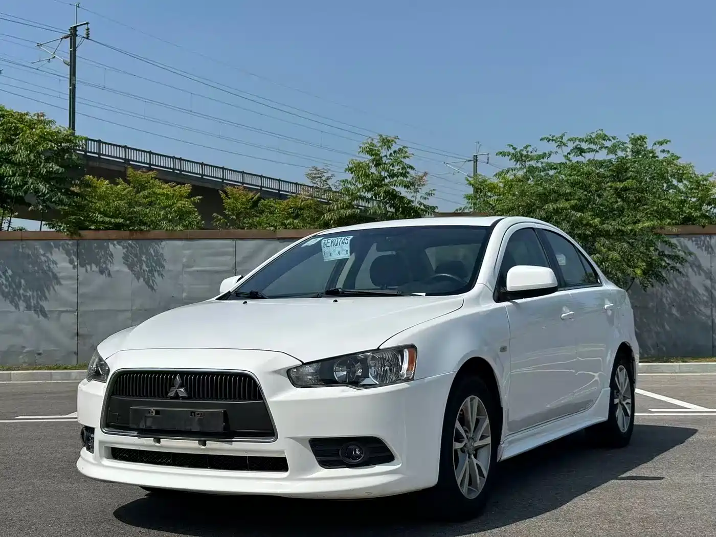 Mitsubishi Lancer EX 2013 ZhiShang Edition 1.8L CVT Luxury