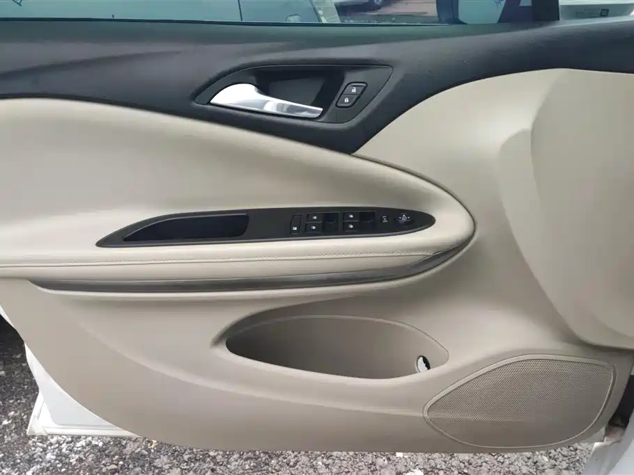 Buick Verano 2018 Sedan 15S Automatic Leading фото 7