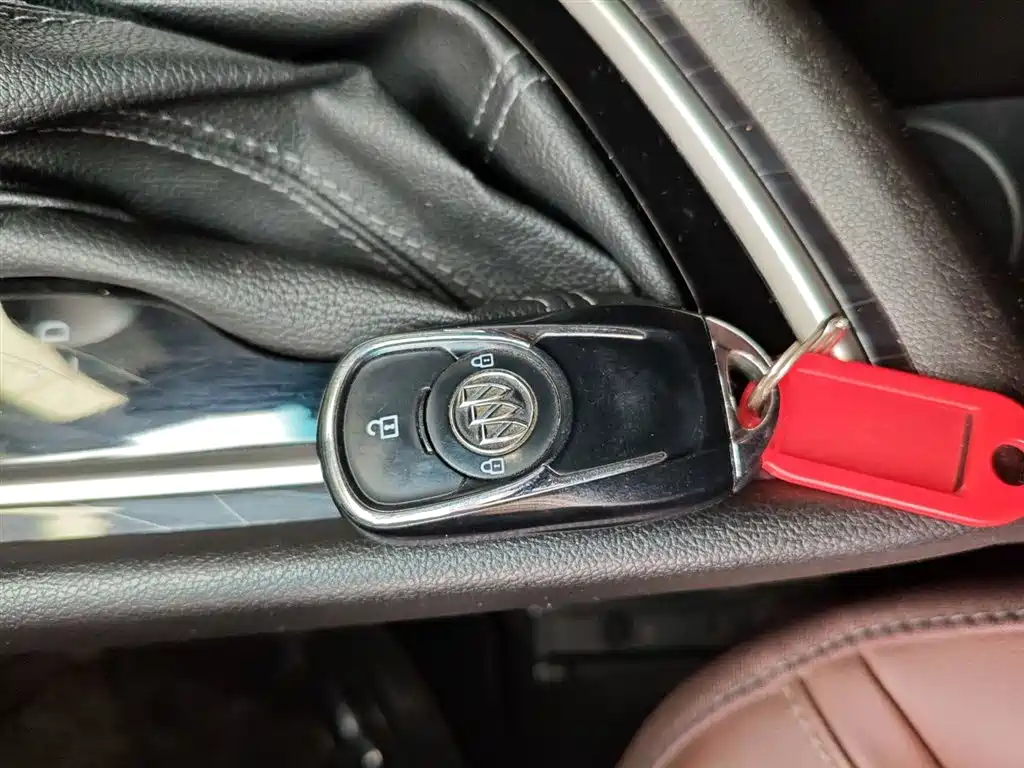 Buick GL6 2018 18T 6-Seater Luxury фото 9
