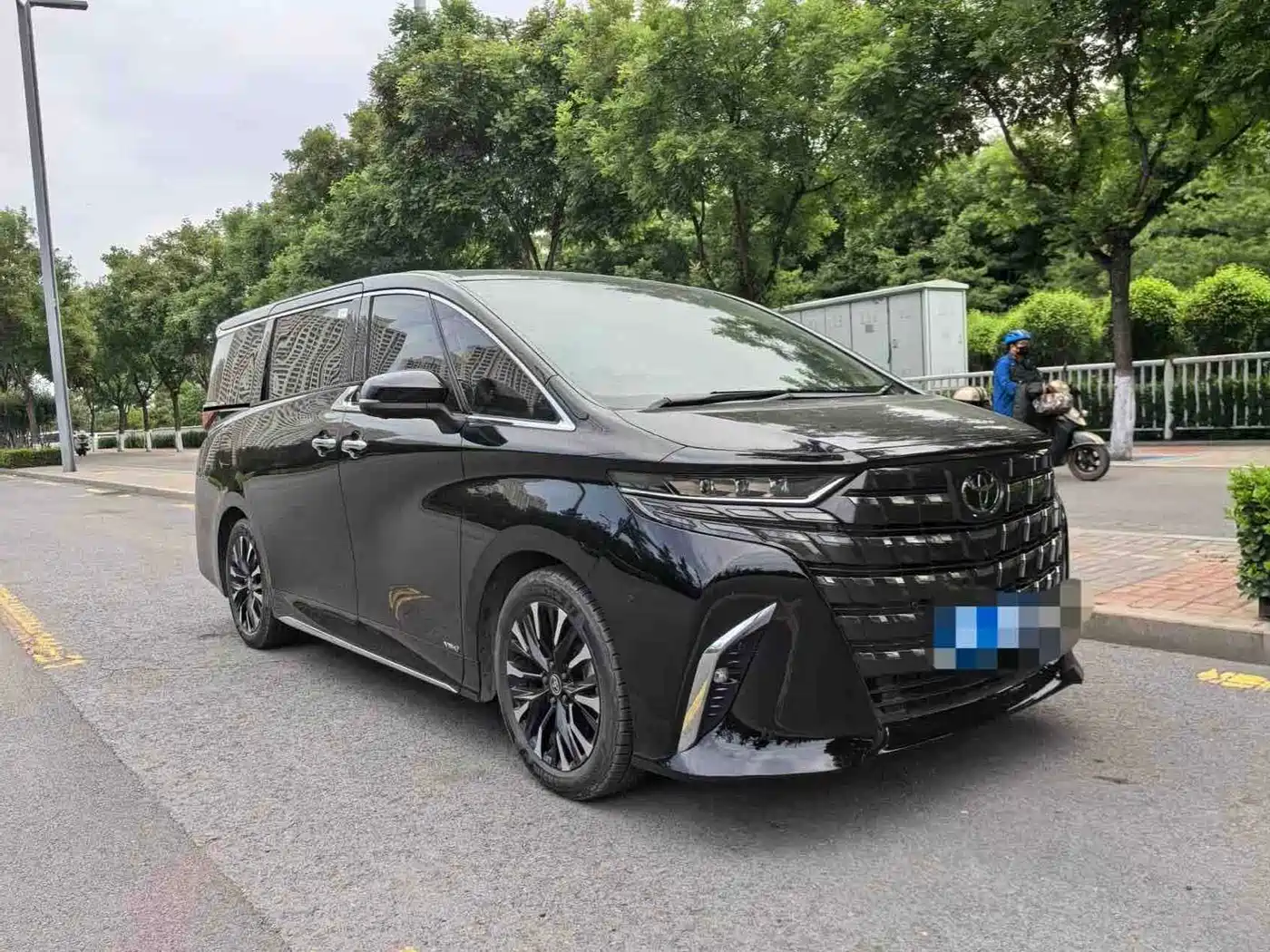 Toyota Alphard 2024 Hybrid 2.5L Prestige Edition фото 2