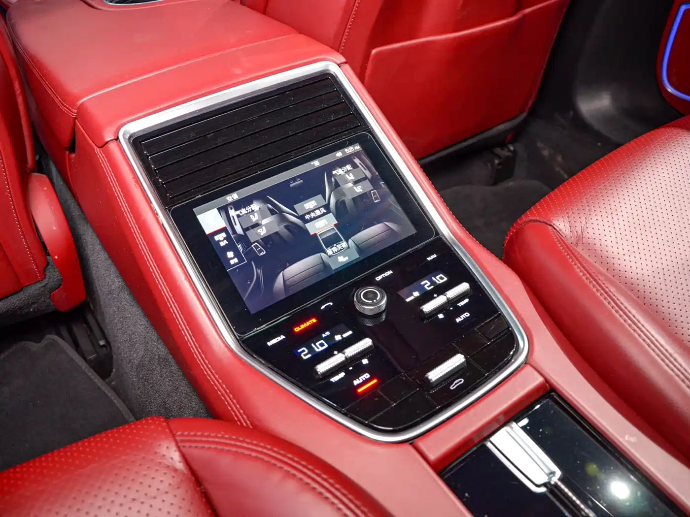 Porsche Panamera 2017 Panamera 3.0T фото 10