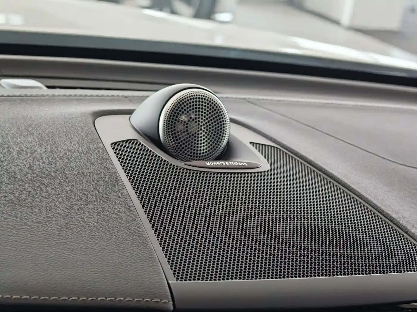 VOLVO XC60 PLUG IN HYBRID