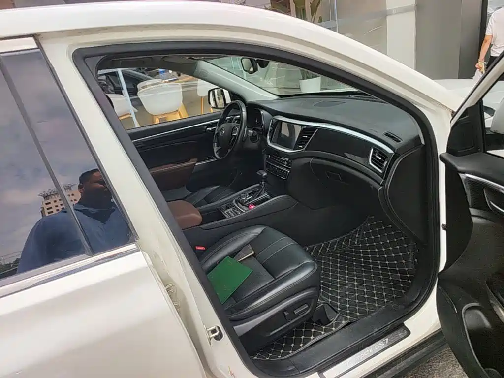 GAC Trumpchi Trumpchi GS7 2017 2017 320T 2WD Luxury Smart Connect