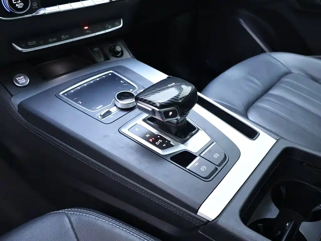 Audi Q5L 2020 40 TFSI Prestige Fashion фото 12