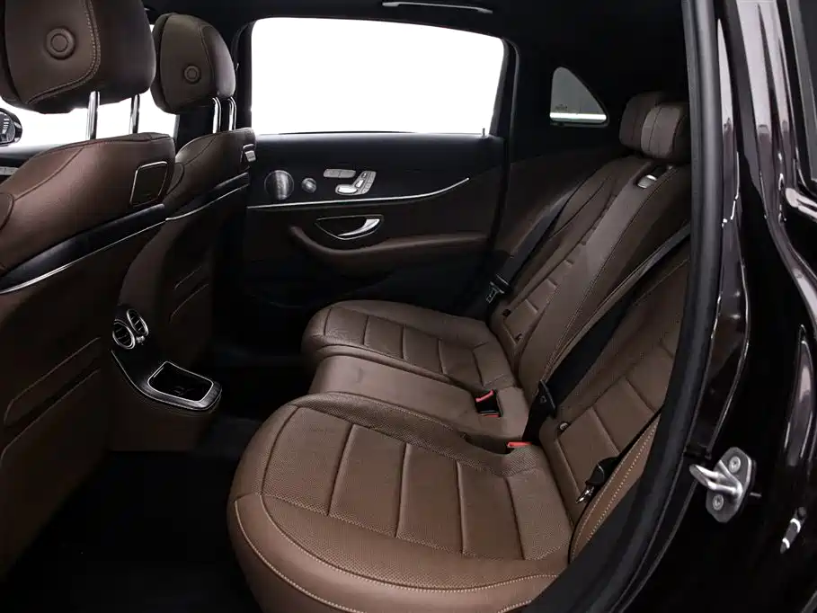Mercedes-Benz E-Class 2021 E 300 L Sport Premium фото 15