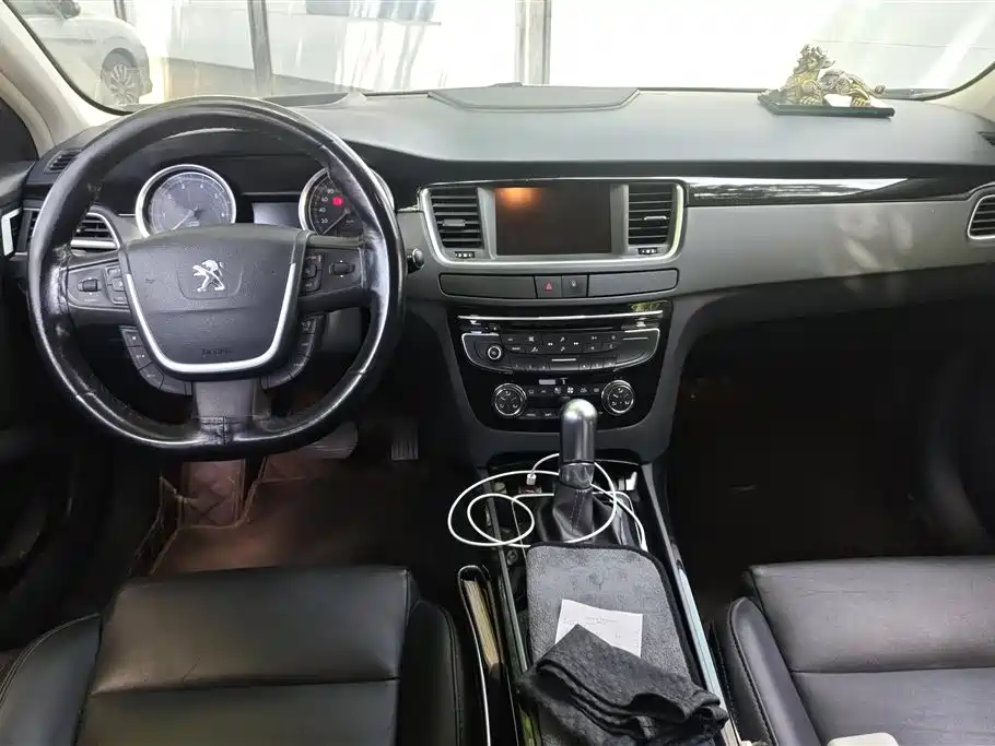 Peugeot 508 2015 1.8THP Auto Flagship Edition фото 12