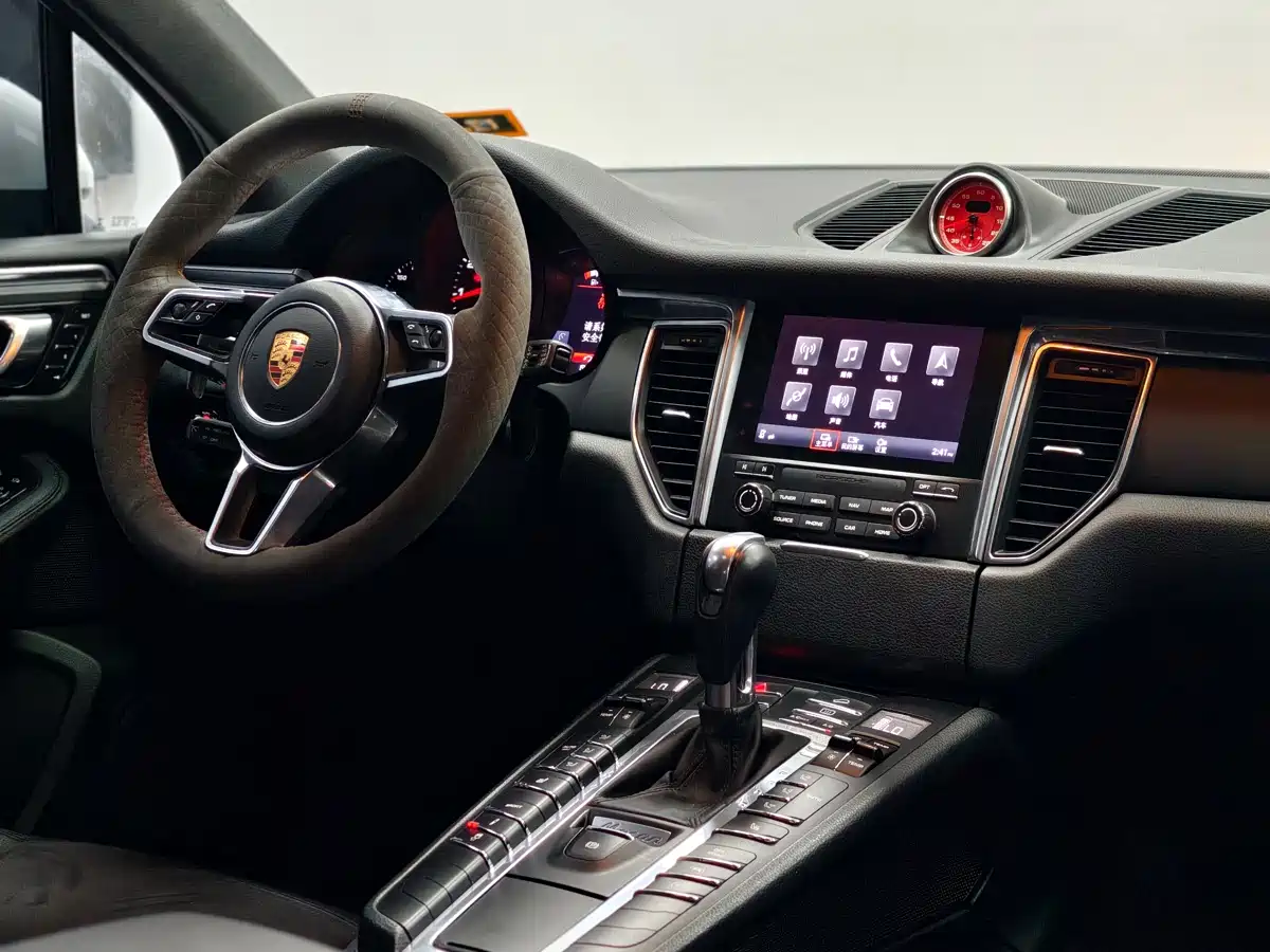 Porsche Macan 2017 Macan 2.0T фото 6