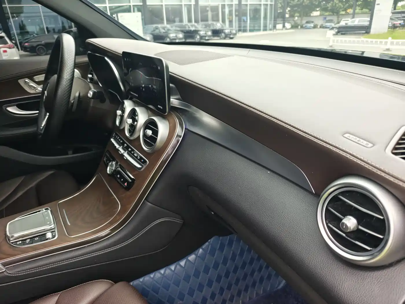 Mercedes-Benz GLC 2022 Model GLC 300 L 4MATIC Dynamic Edition фото 19