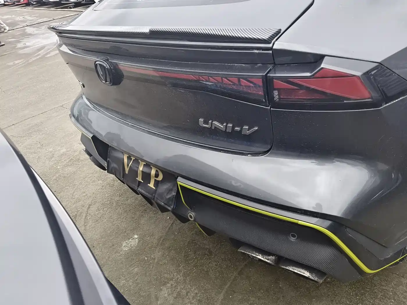 CHANGAN UNI-V
