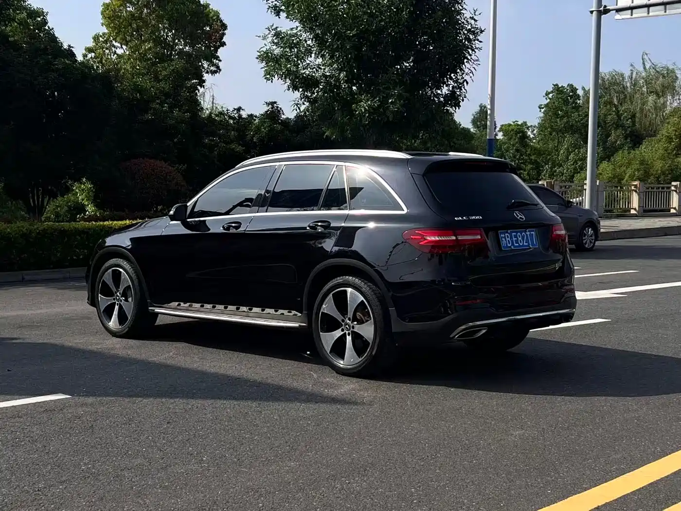 Mercedes-Benz GLC 2018 GLC 300 4MATIC Dynamic фото 5
