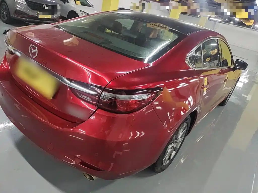 Photo 7 - Mazda Atenza