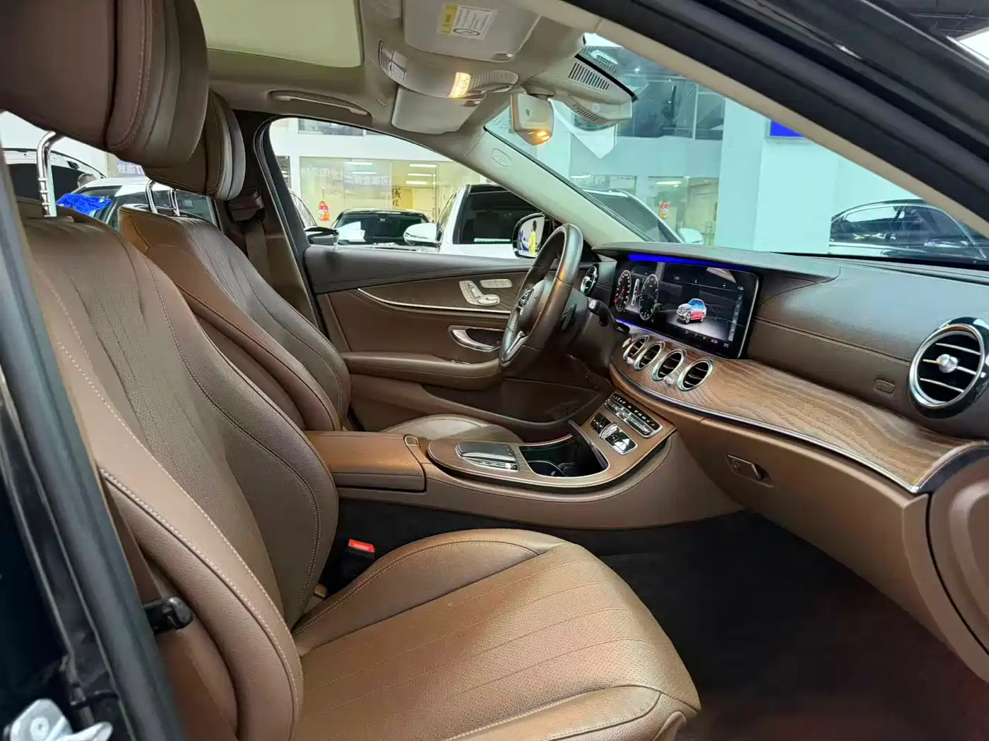 Mercedes-Benz E-Class 2020 E 300 L Luxury Model фото 7