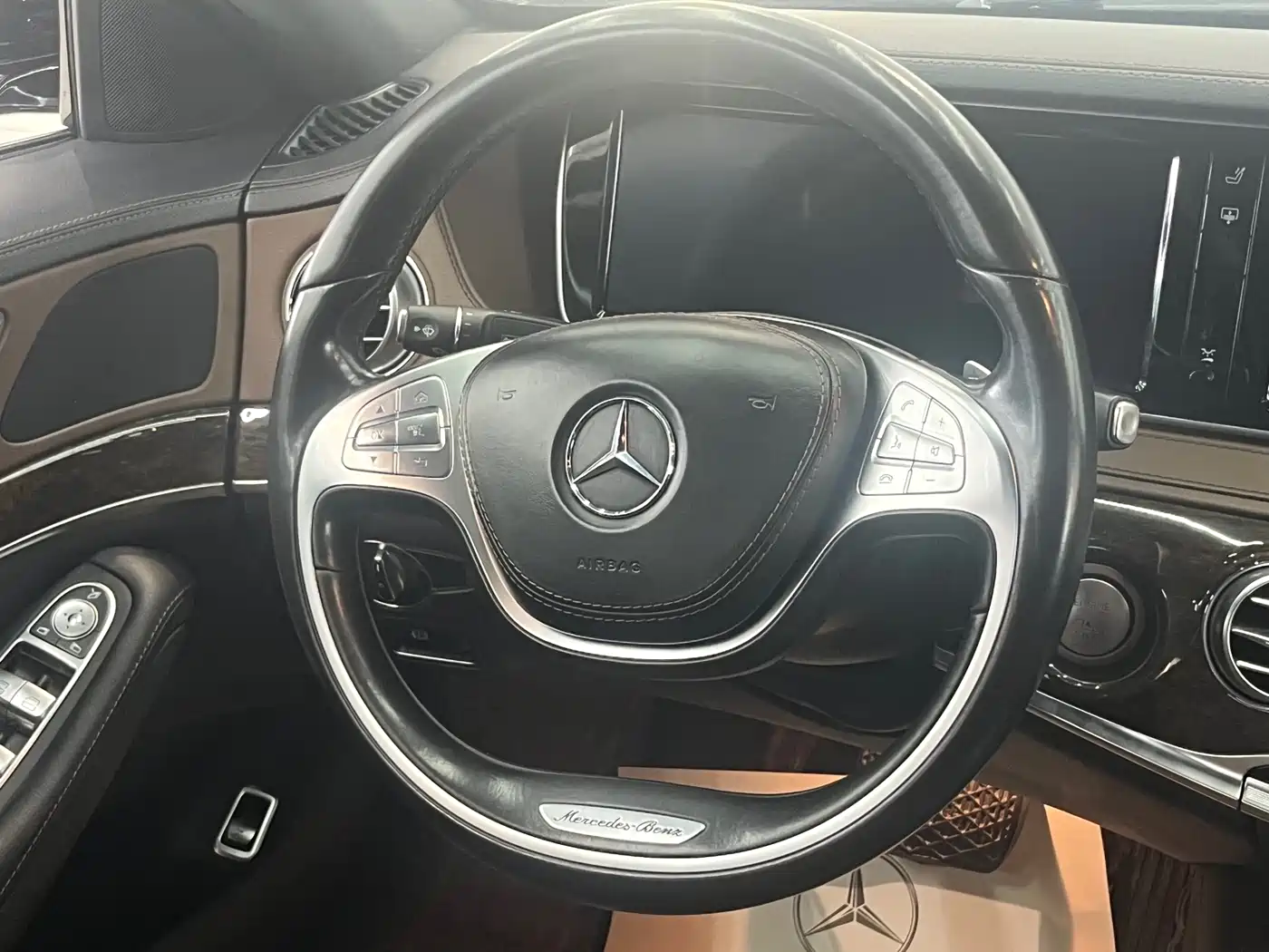 Mercedes-Benz S-Class 2016 S 320 L Luxury фото 18