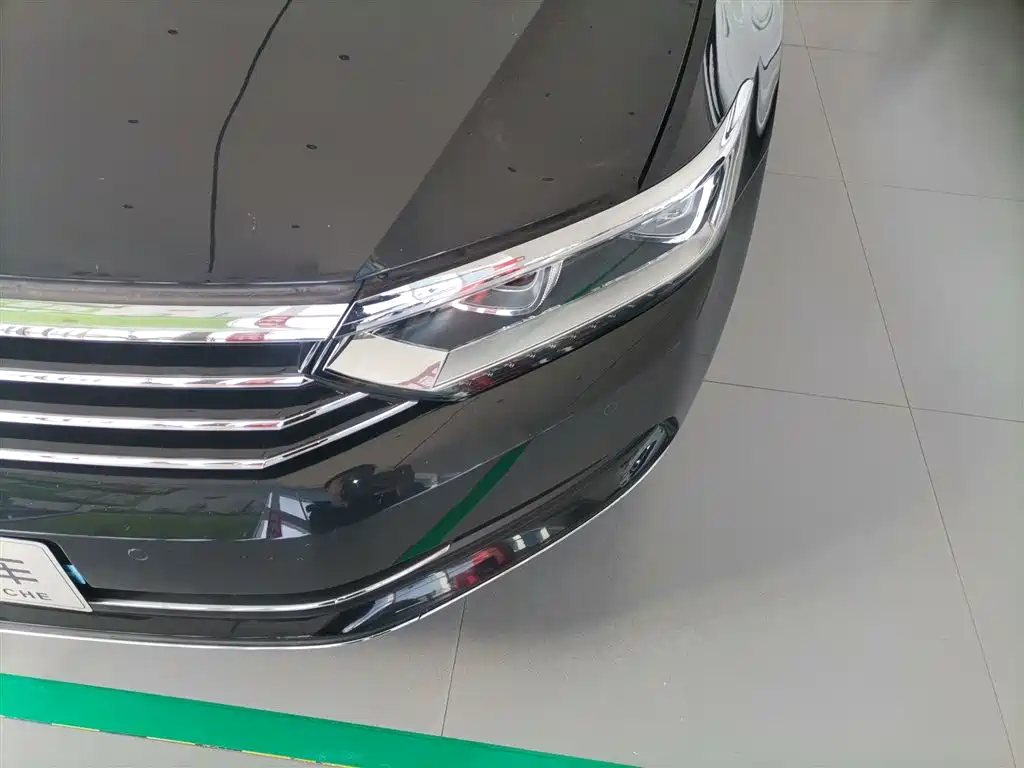 Volkswagen Magotan 2019 330TSI DSG Luxury Class China VI фото 18