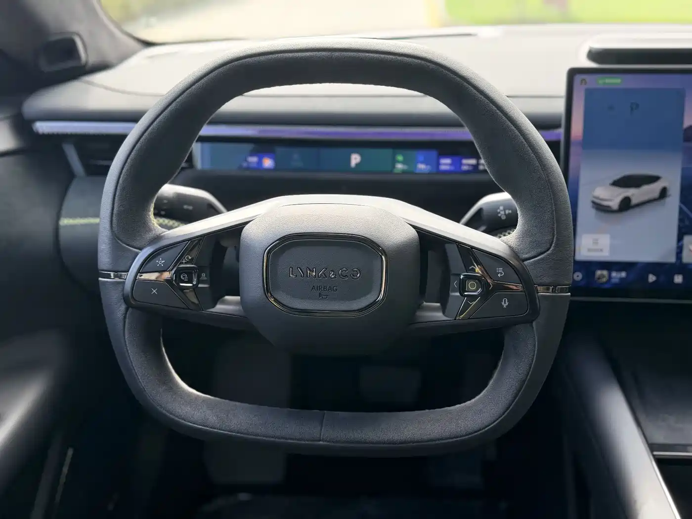 Lynk & Co 10 EM-P 2025 Facelift 240 AWD Ultra Sport Edition фото 8