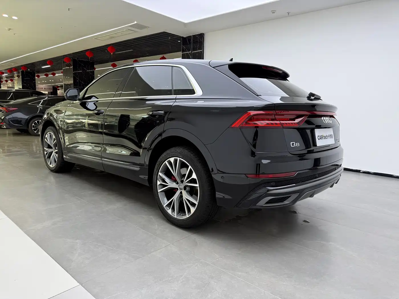Audi Q8 2019 Model 55 TFSI Premium Dynamic фото 4