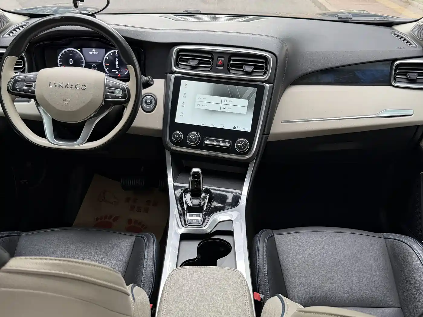 Lynk & Co 01 2019 2.0T 2WD Type Pro Version China VI фото 22