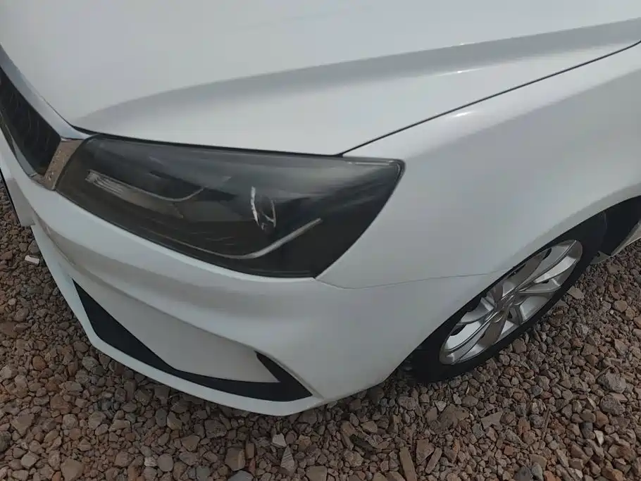 Фото 5 - Geely Emgrand
