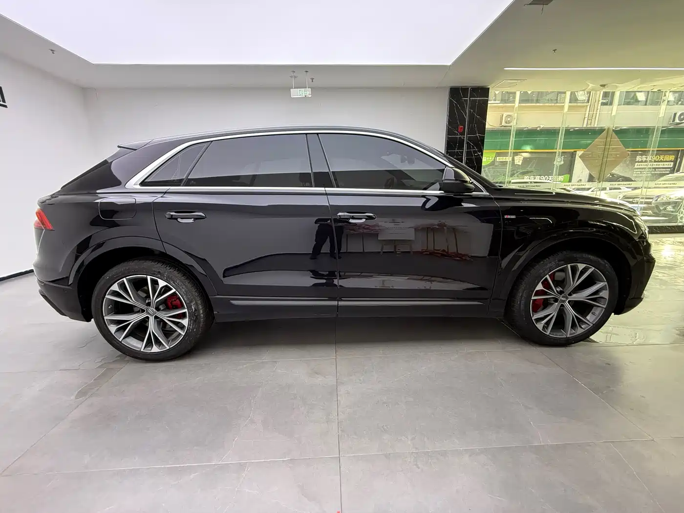 Audi Q8 2019 Model 55 TFSI Premium Dynamic фото 6