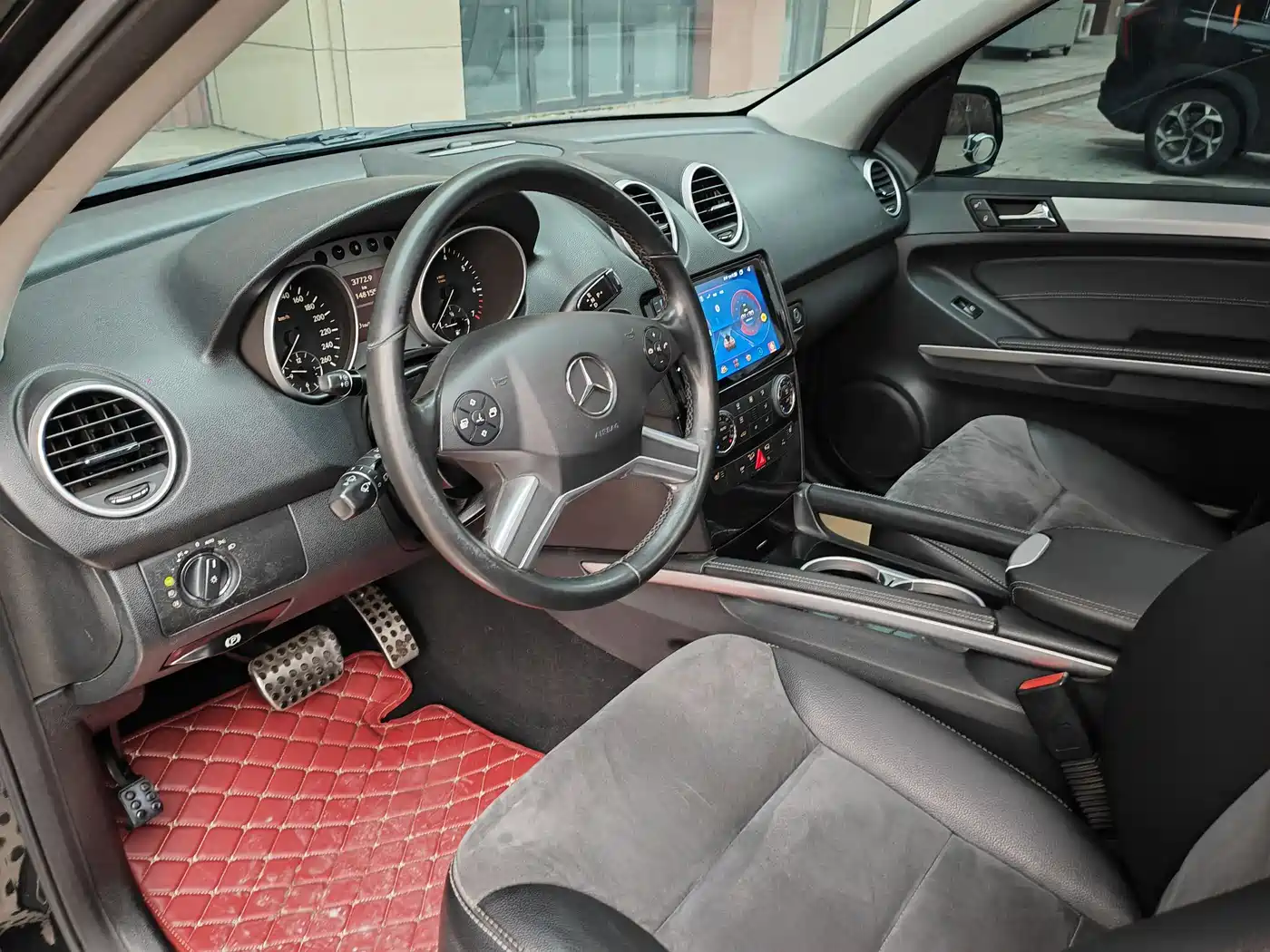 Mercedes-Benz M-Class 2010 ML 300 4MATIC фото 9