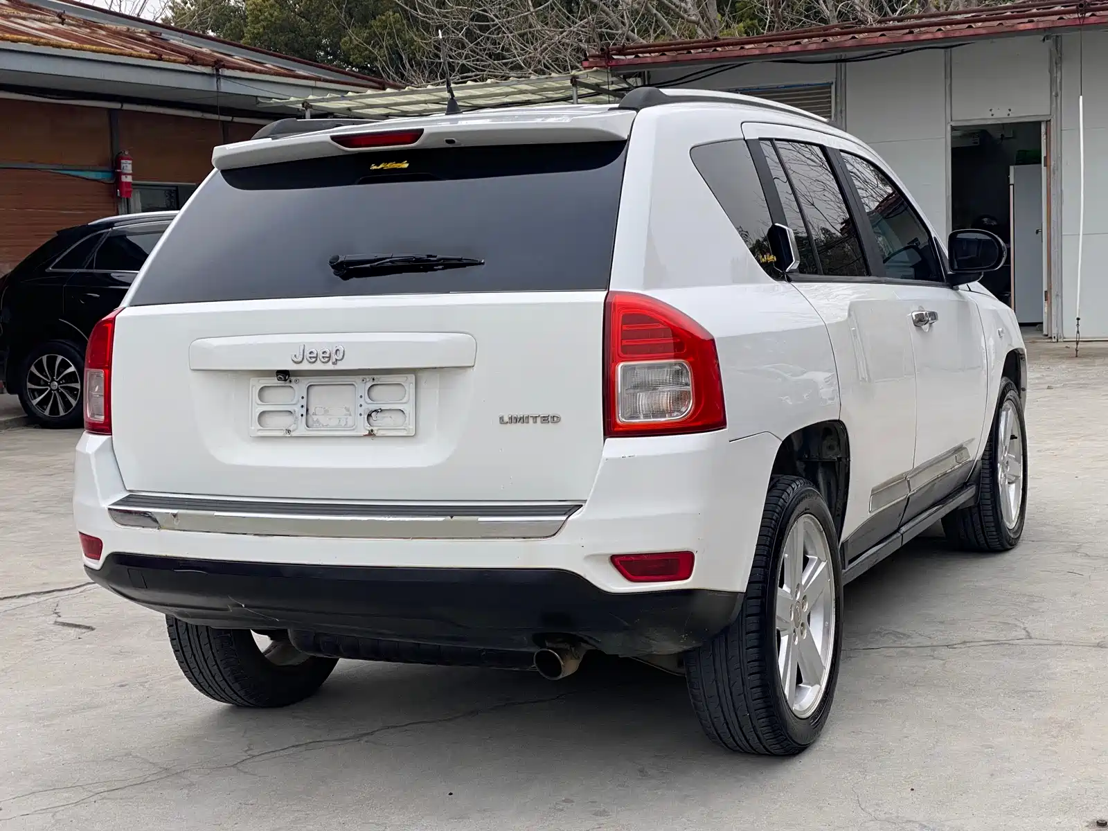 Фото 13 - Jeep Compass (Import)