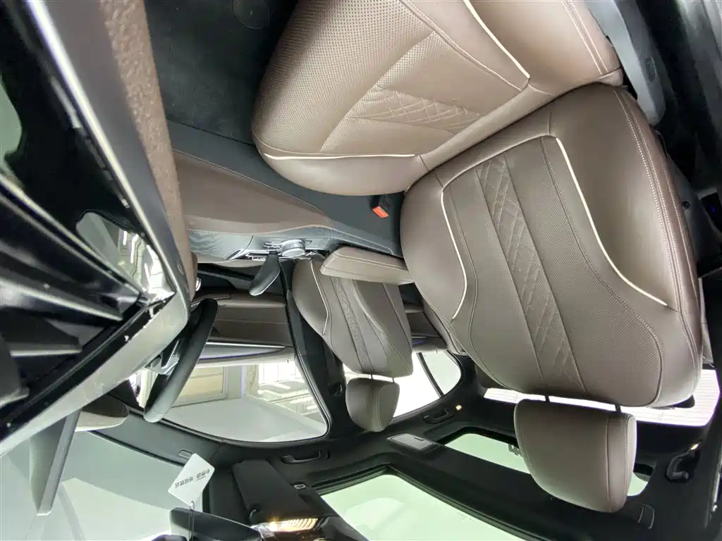BMW 5 Series 2022 Facelift 530Li Leading M Sport Package фото 9