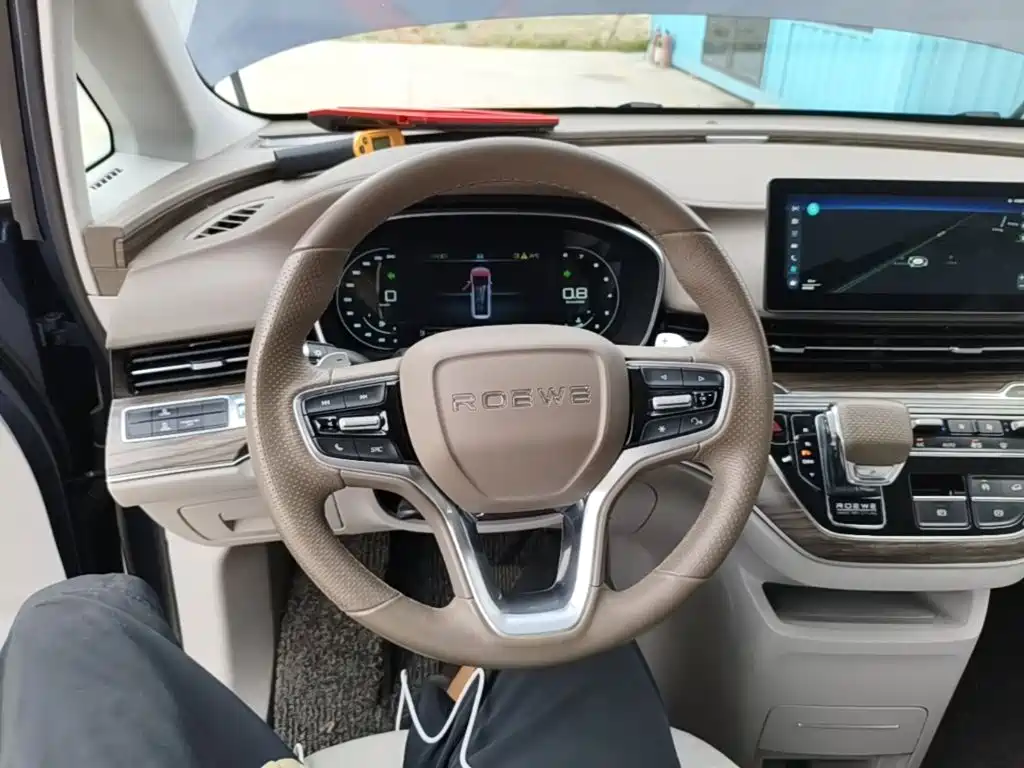 Photo 11 - Roewe iMAX8