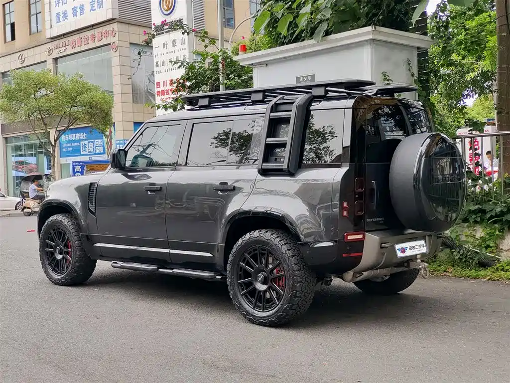 Land Rover Defender 2023 Facelift 110 3.0T P400 X-DYNAMIC HSE фото 4