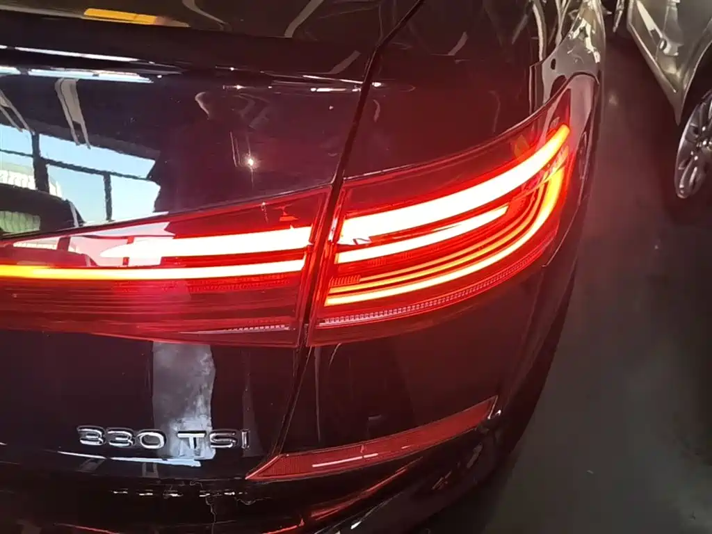 Volkswagen Passat 2024 330TSI Starlight Elite Edition фото 8
