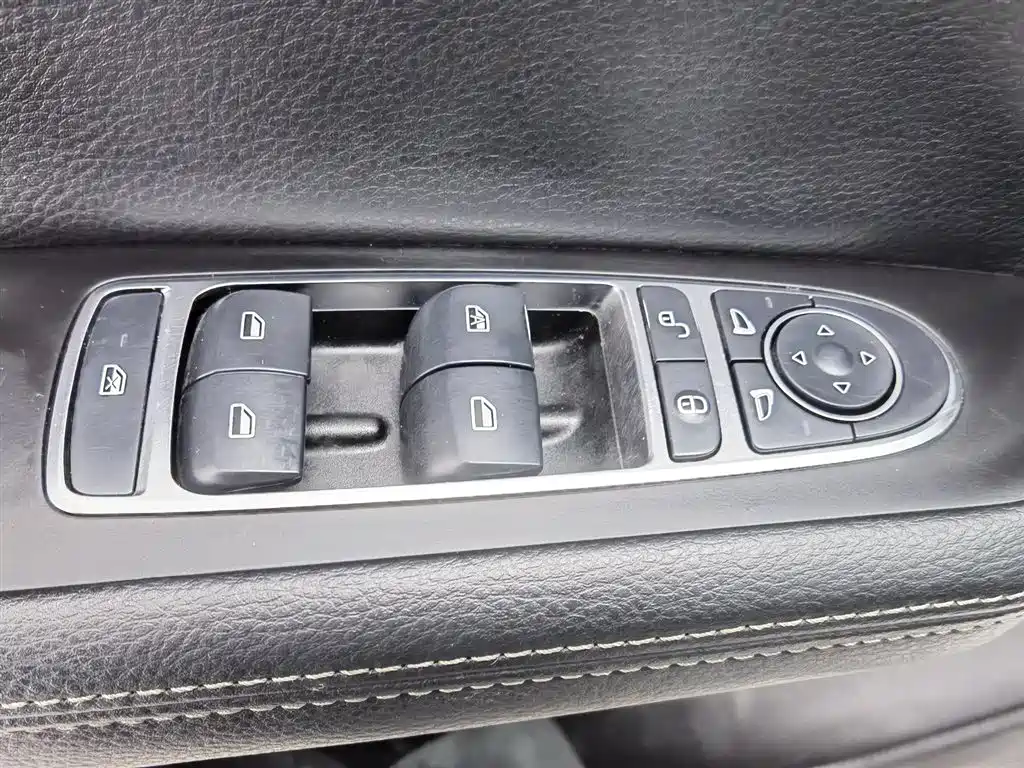 BYD Song MAX 2021 Upgrade 1.5T Automatic Luxury Edition 7-Seater фото 9