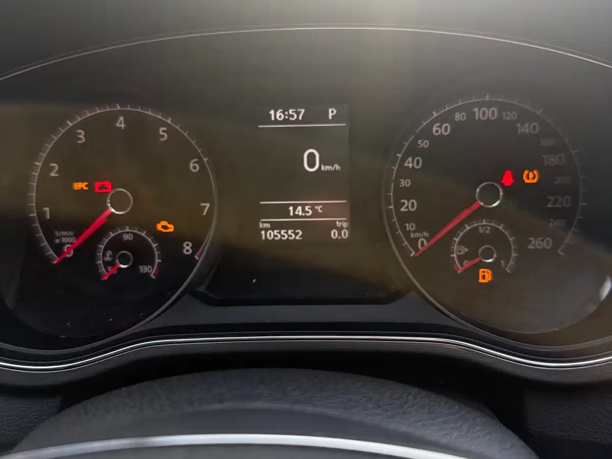 Volkswagen Passat 2017 330TSI DSG Prestige фото 10