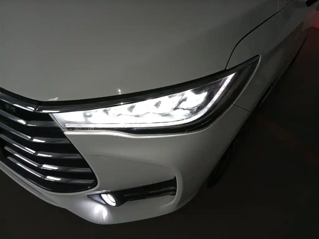 BYD Song MAX 2019 1.5T Auto Smart Connected Sunroof 6-seater China V фото 18