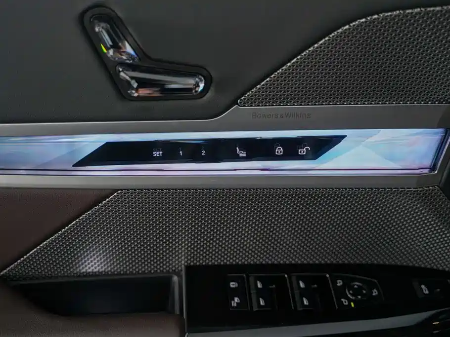BMW 7 Series 2023 Model 740Li Premium Luxury Package фото 11