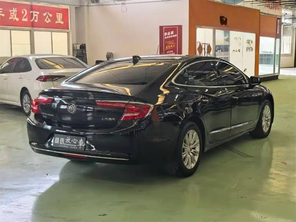 Buick LaCrosse 2018 Model 20T Luxury Edition фото 9