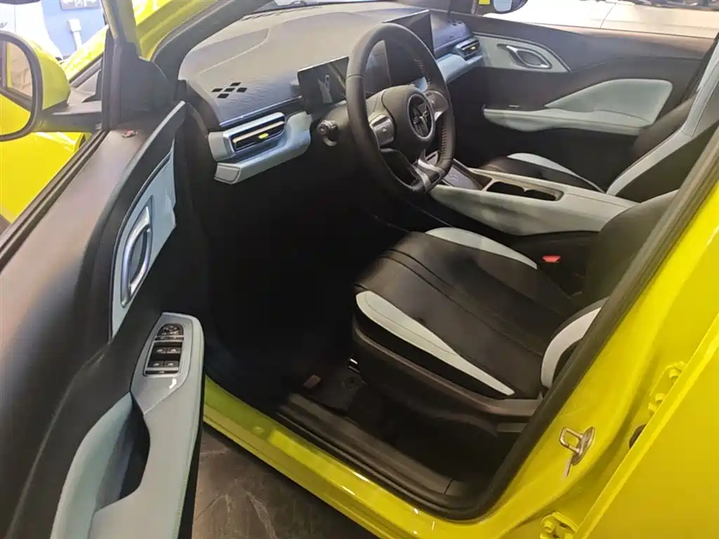 BYD Seagull 2024 Glory Edition 305km Freedom Edition фото 16