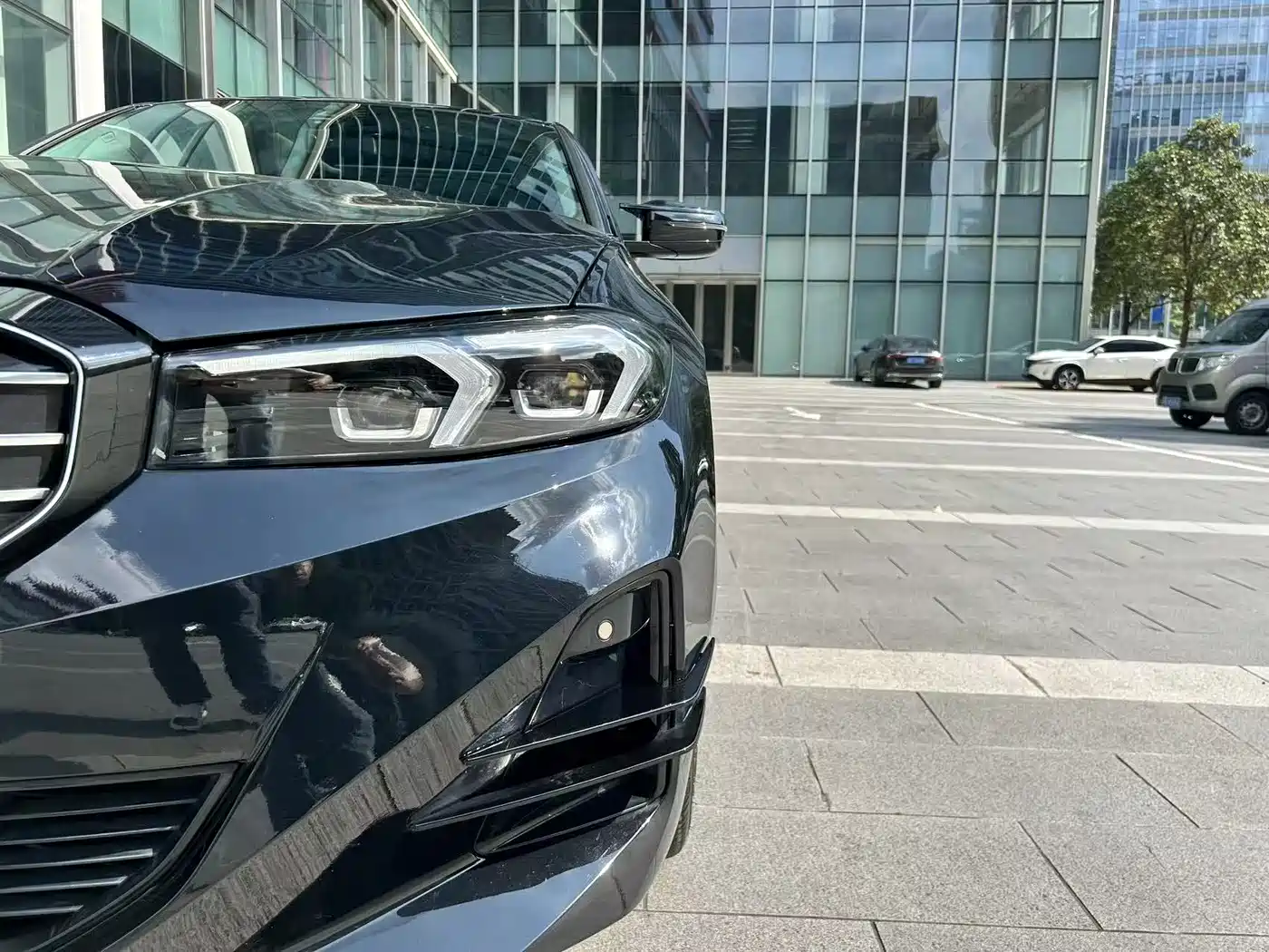BMW i3 2023 eDrive 40 L Shadowline Package фото 15
