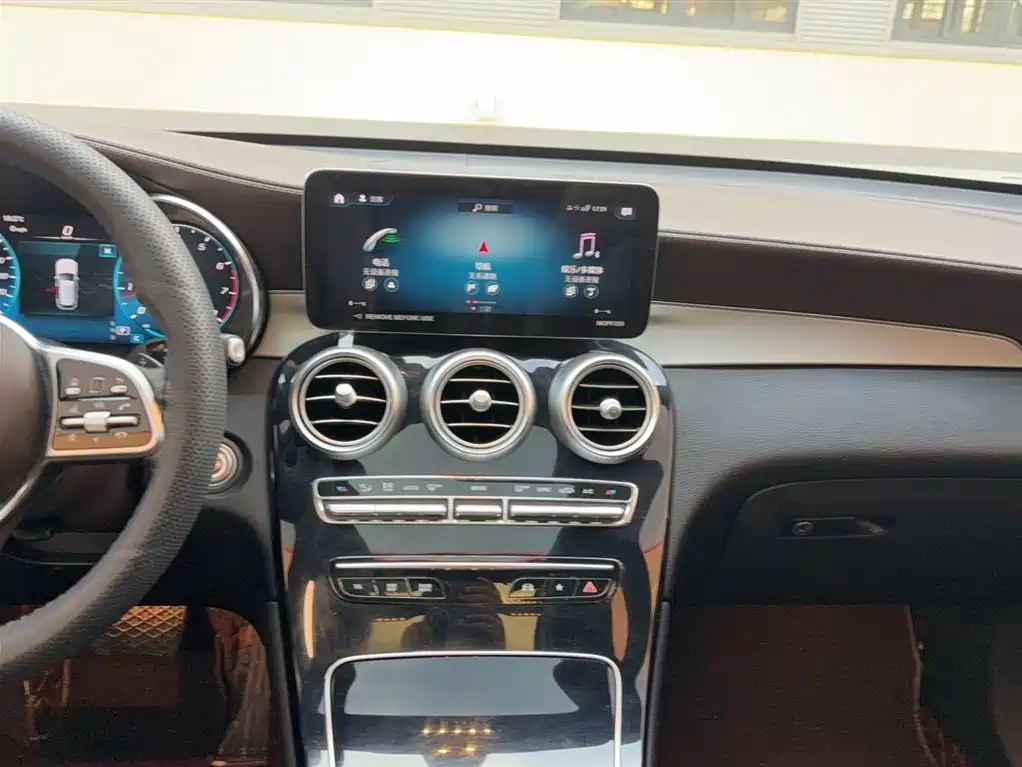 Mercedes-Benz GLC 2022 Facelift III GLC 260 L 4MATIC Dynamic фото 10
