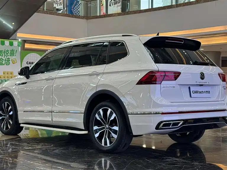 Volkswagen Tiguan L 2022 380TSI Automatic 4WD R-Line Cross Edition 7-Seater фото 4