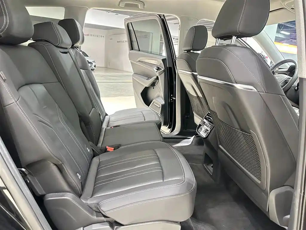 Audi Q6 2025 2024 40 TFSI quattro Cloud View Yulin Package 7-seater