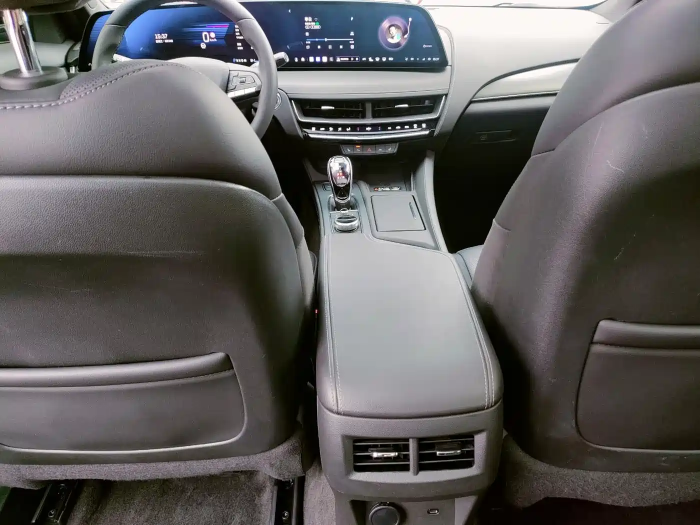 Cadillac CT5 2024 28T Luxury Model Pro фото 27
