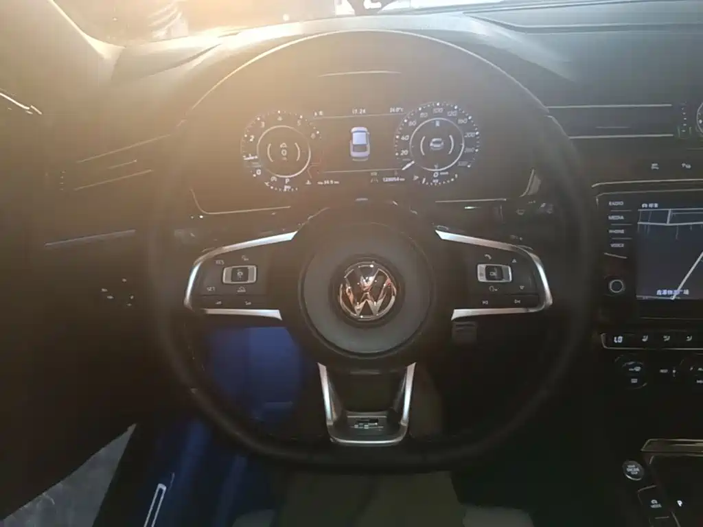 Фото 11 - Volkswagen Magotan