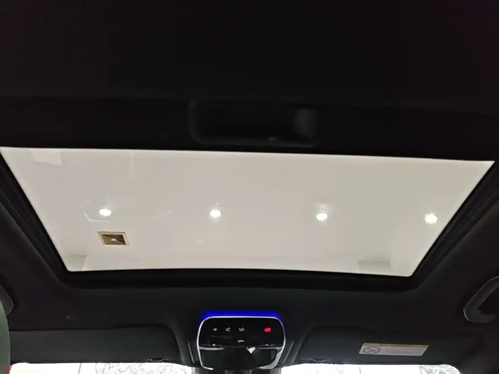 Mercedes-Benz C-Class 2023 Facelift C 200 L Sport Edition фото 18