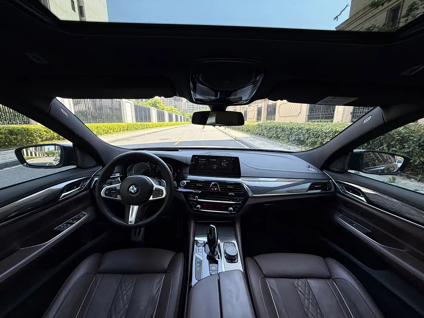 BMW 6 Series GT 2018 640i xDrive M Sport Package фото 14