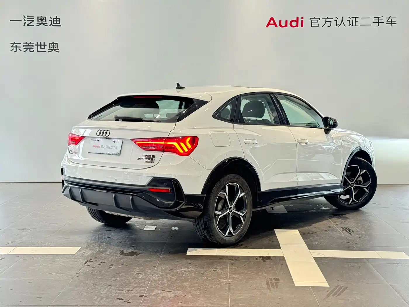 AUDI Q3 SPORTBACK