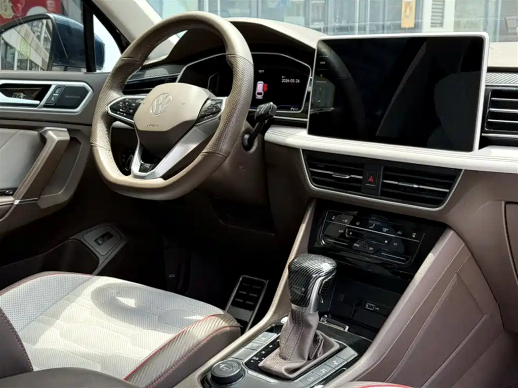 Volkswagen Tiguan L 2023 380TSI 4WD R-Line Flagship 7-seater фото 4