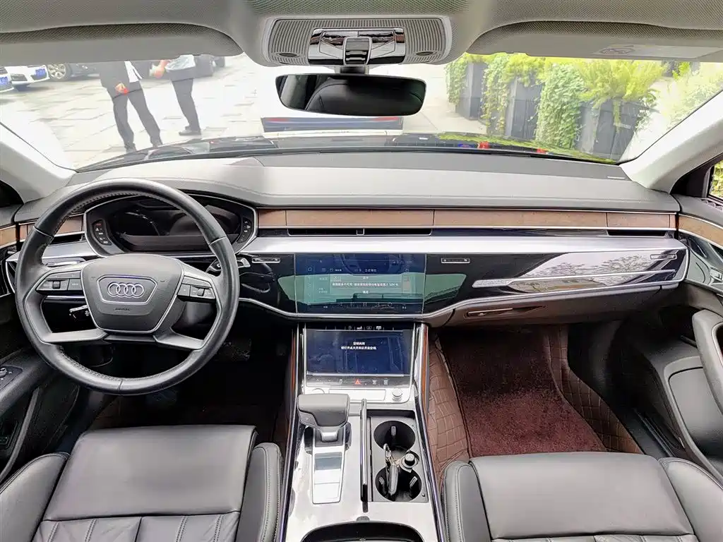 Audi A8 2018 A8L 55 TFSI quattro Launch Premium фото 10